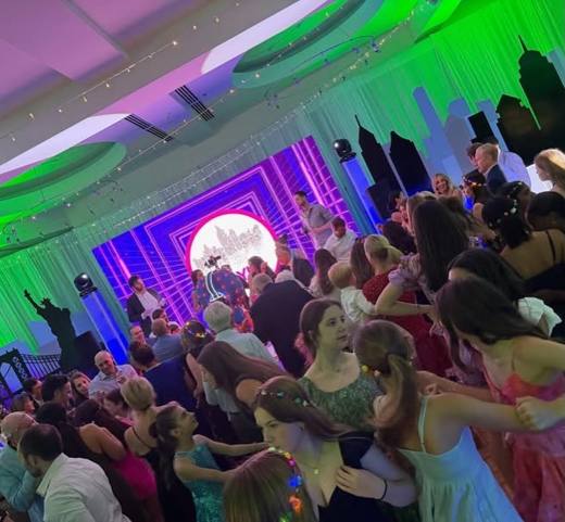 Two Events, Two Looks, One Day: A two-hour flip from afternoon party to evening celebration. Bat Mitzvah at Temple Beth El, Charlotte, planned by Razzle Dazzle Event Planning, Charlotte NC. Photo 3 of 4.